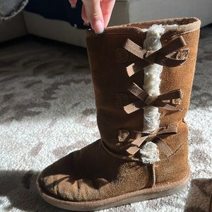 brown lace up koolaburra boots